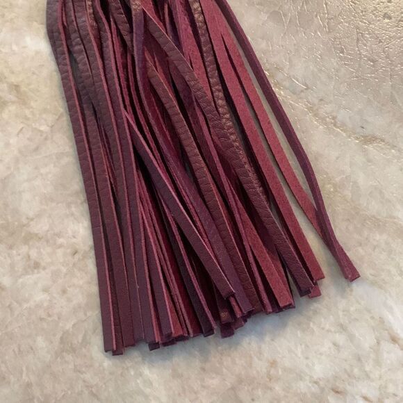 Large Wine Color Tassell - Picture 3 of 4
